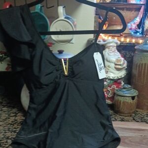 A New Sponlike Swimsuit Size S